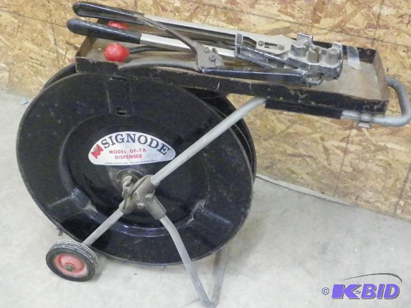 Signode Model DF-7A Dispenser