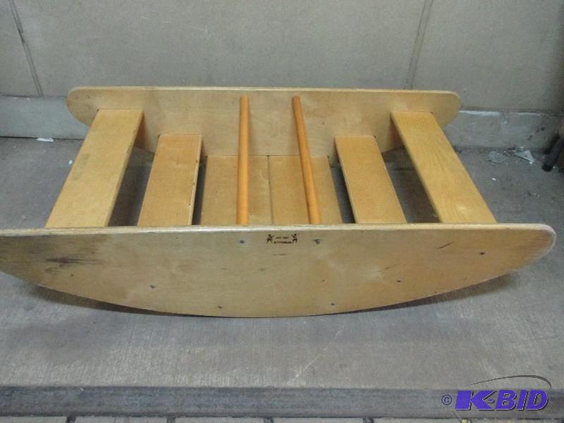 lot 22 image: Joni craft teeter toter...