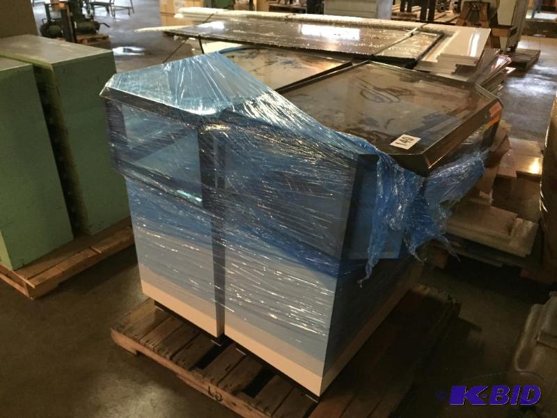 lot 140 image: Lot of 2 angled display cases....