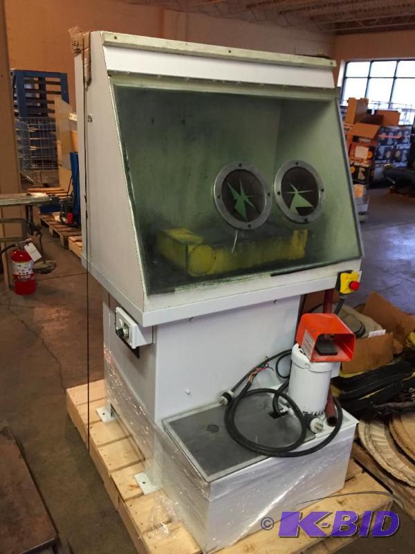 lot 145 image: Sand blasting  paint cabinet....