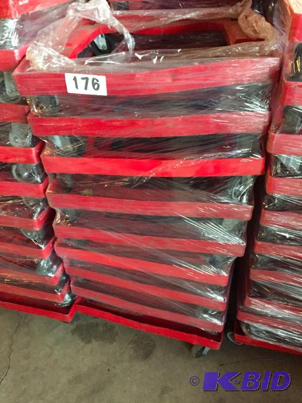 lot 176 image: Lot of 9 plastic rolling carts....