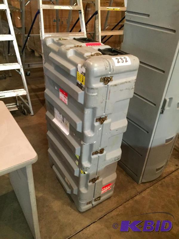lot 232 image: Heavy duty shipping crate unit....