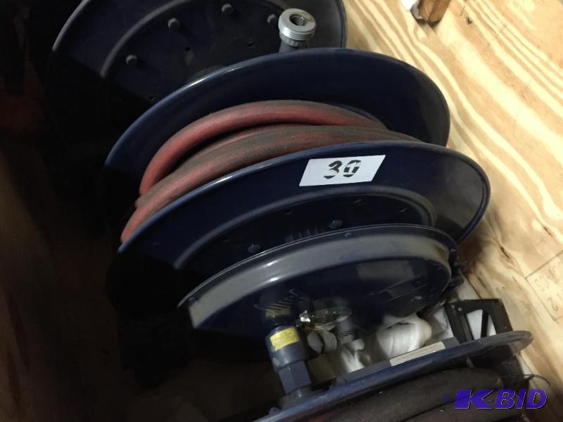 lot 30 image: Hannay retractable fuel hose reel with fuel f...