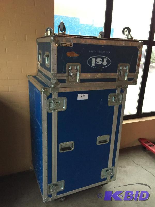 lot 39 image: Lot of 2 heavy duty shipping crates  boxes o...