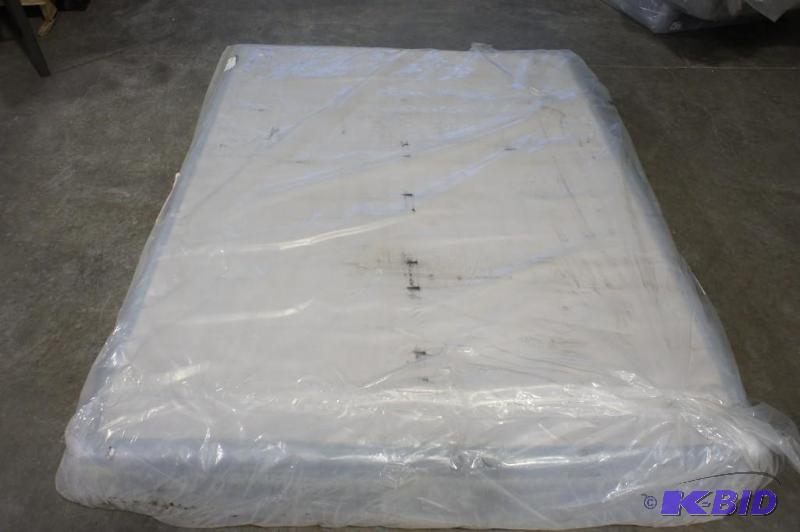 New Serta Queen Box Spring - MSRP $199.99 - D...