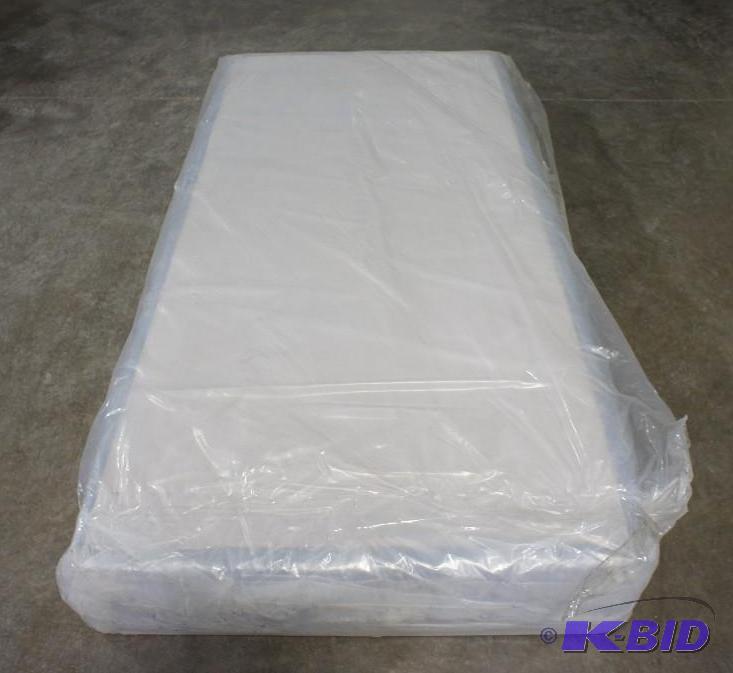 New Serta Twin XL Boxspring - MSRP $89.99 - D...