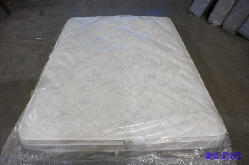 New Serta Craigmont Queen Plush Mattress - MS...
