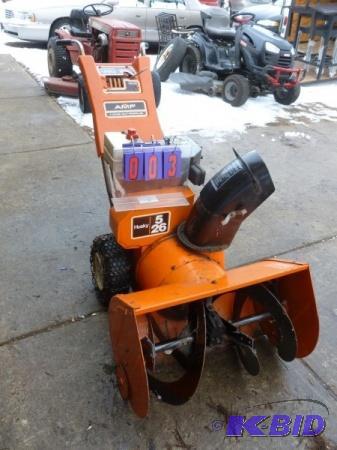 Vintage amf 5 hp gas powered snow blower. Sta...