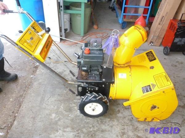 Snow flite self propelled snow blower. 5 hp. ...