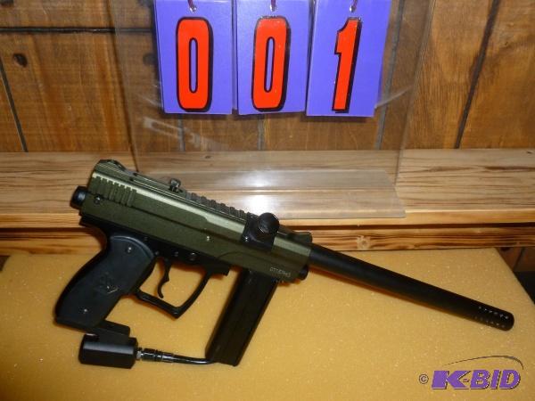 lot 1 image: Spyder mr1 .68 paintball gun. Appears to be l...