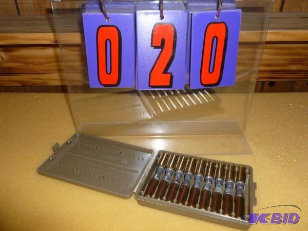 lot 20 image: Carrying case with 44 mag ammo. 18 rounds. As...