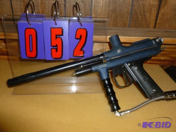 lot 52 image: WPG auto cocker. Very nice condition. Appears...