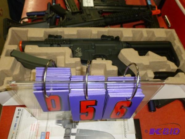 lot 56 image: ARC5 m4 cqc bk electric air soft gun. Like ne...