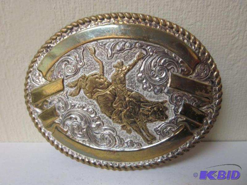 lot 29 image: Belt Buckle