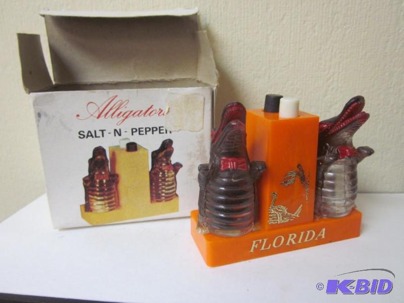 lot 37 image: Vintage alligator salt and pepper dispenser. ...