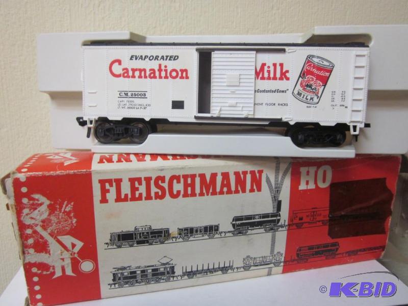 lot 81 image: Vintage German Fleischmann evaporated carnati...