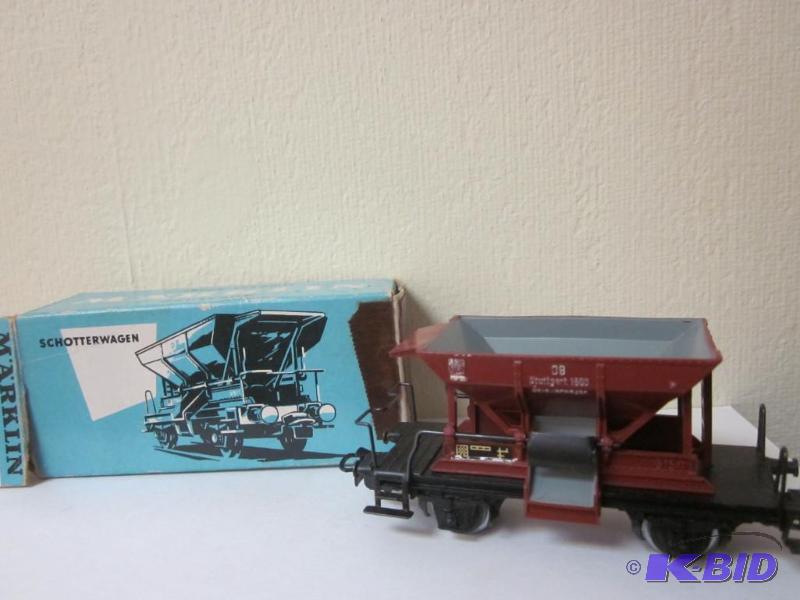 lot 82 image: Marklin HO 4610 German Hopper Wagon in the or...