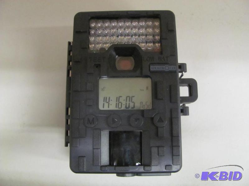 lot 33 image: Use this STEALTH CAM 8.0 MP Core 8 Infrared D...