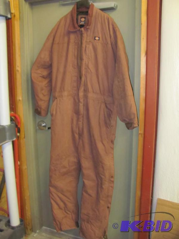 lot 44 image: If you would rather have a pair of insulated ...