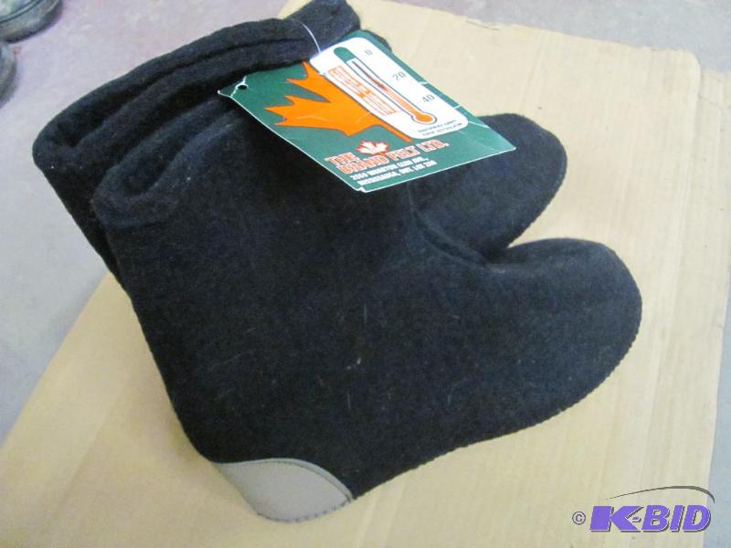 lot 53 image: Dont let the cold weather get to your feet w...