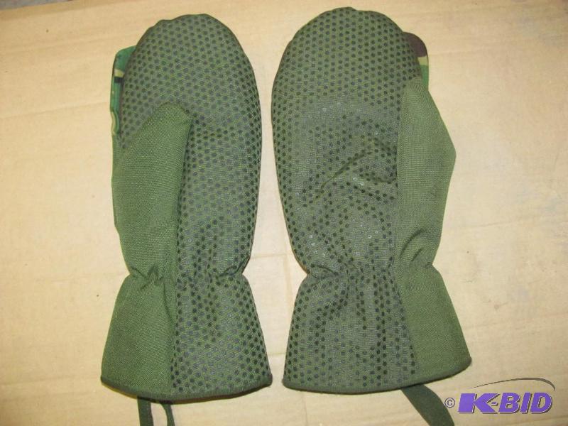 lot 61 image: These military-issued lined Camo Arctic MK II...