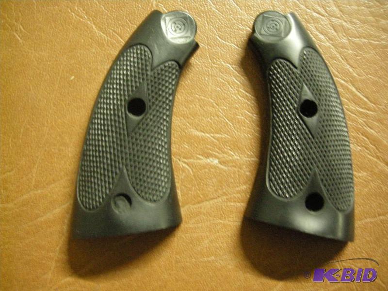 .38 pistol grips