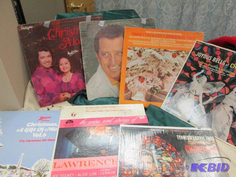 Qty 8 Zenith Christmas, a gift of music Vol 6...