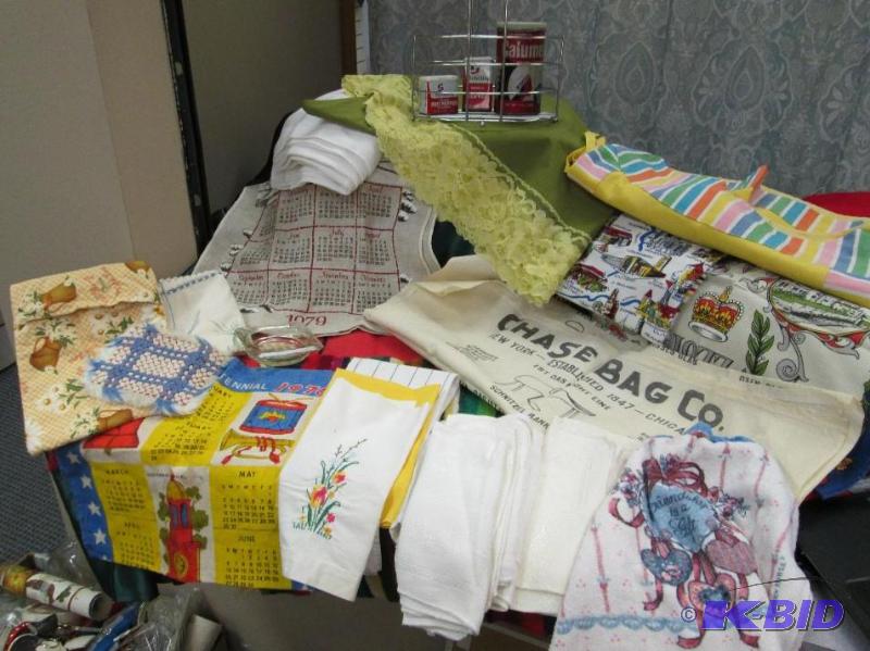 Assortment of towels, table clothes, cloth na...