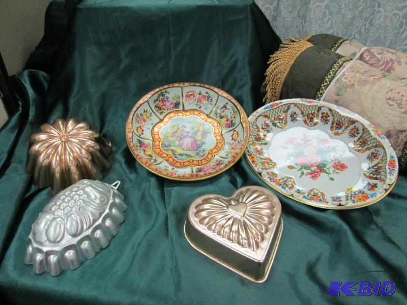 To older colorful serving trays and 3 differe...