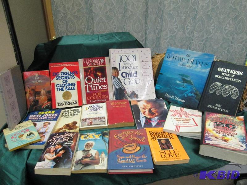 Guinness book of world records 1982 special e...
