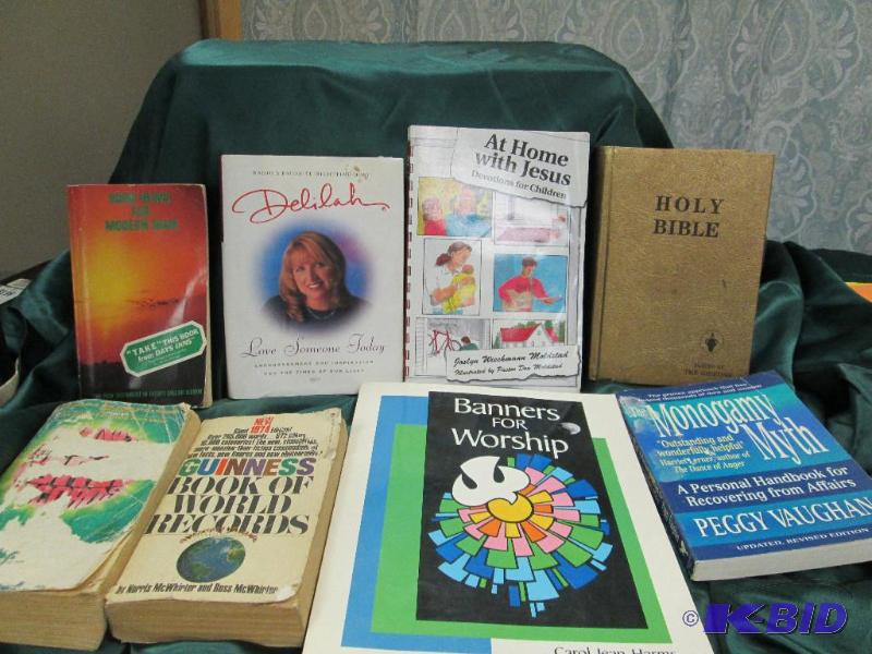 Holy Bible, At Home with Jesus Devotions for ...