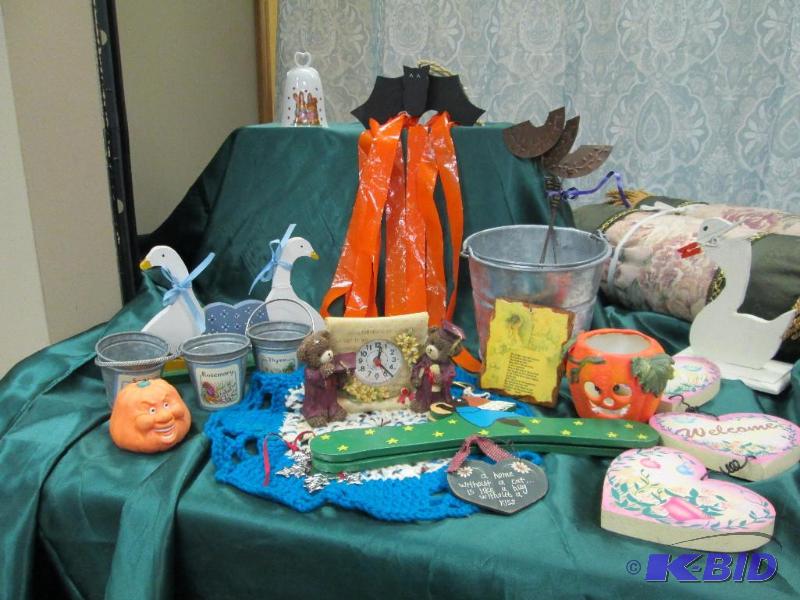Welcome sign, pumpkin, ducks, little pails, b...