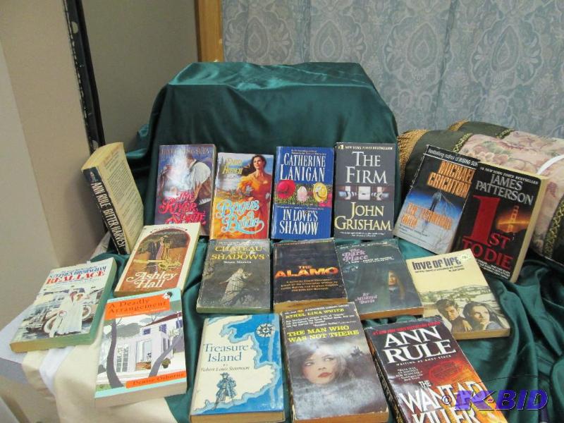 Qty 17 The firm John Grisham, Catherine Lanig...
