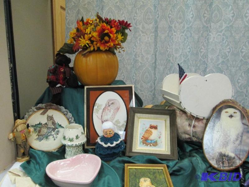Pumpkin with flowers in, 5 different kinds of...