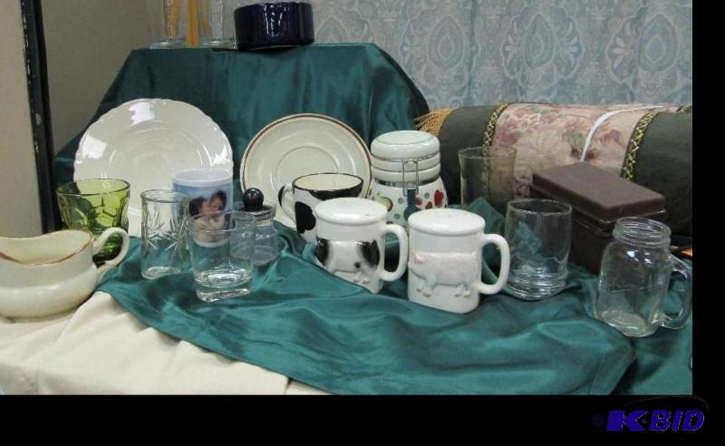 Assortment of glass couple plates, a bowl and...