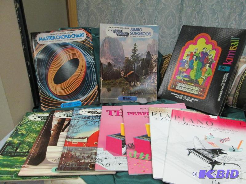 Master Chord chart, Jumbo songbook, Giant hit...