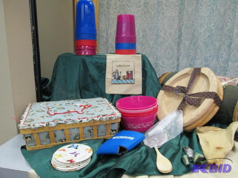 Plastic cups, pizza cutter, to decorate cakes...