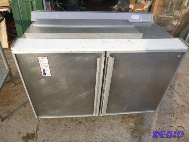 lot 16 image: Silver King Prep Table Refrigerator Model SKS...