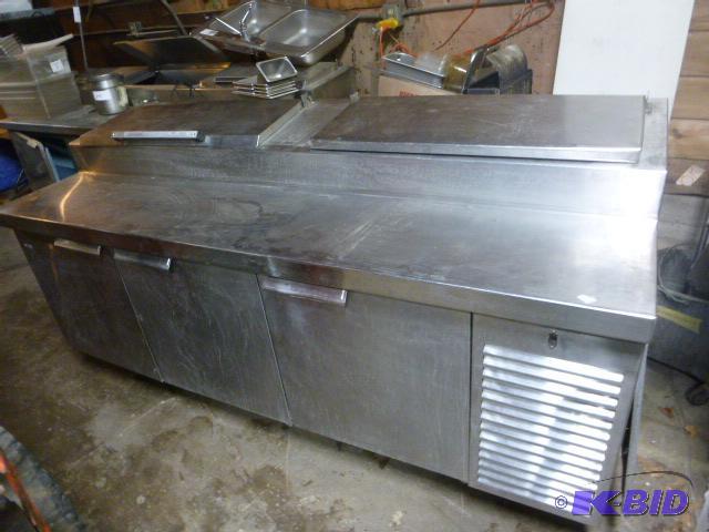 lot 17 image: Randell Prep Table Refrigerator Model W9100A ...