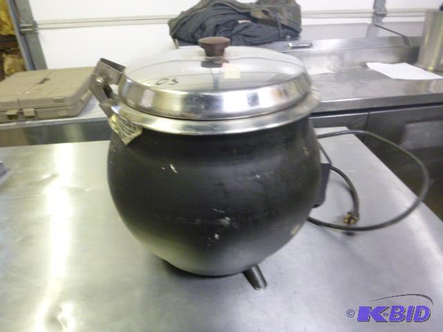 lot 19 image: Server Soup Warmer Model KS - 120 volt, 1500 ...