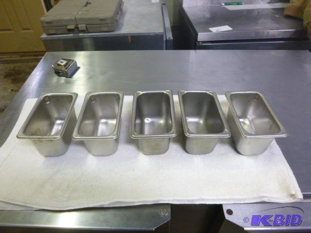 lot 20 image: Five Stainless Steel Pans Quarter size....