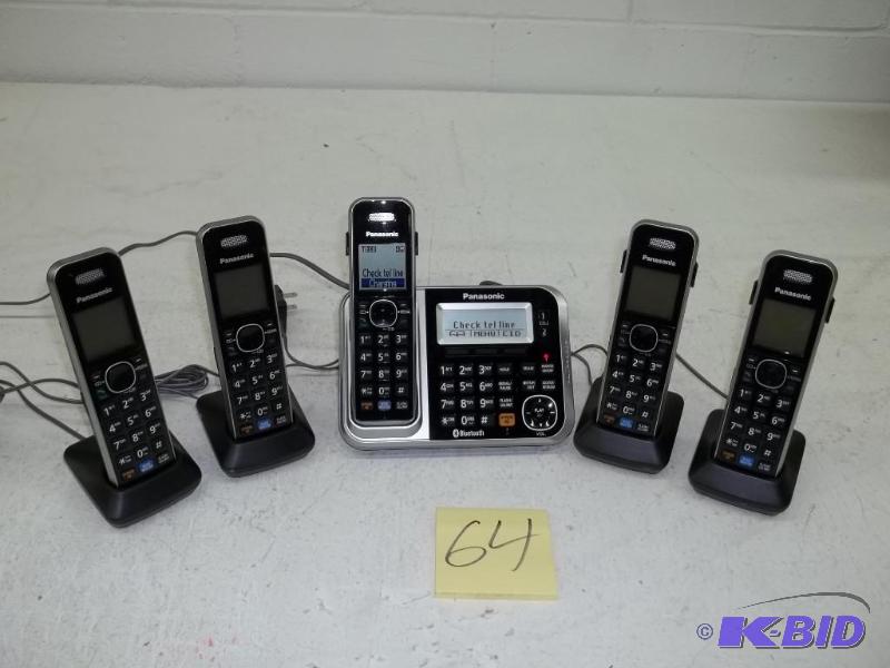 Panasonic KX-TG7875S Link2Cell Bluetooth Enabled Phone with Answering Machine & 5 Cordless Handsets