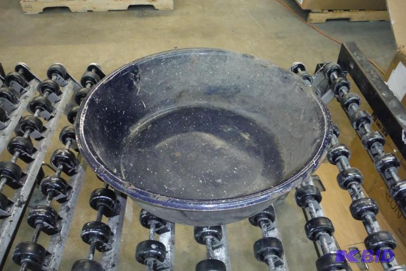 Vintage porch pan