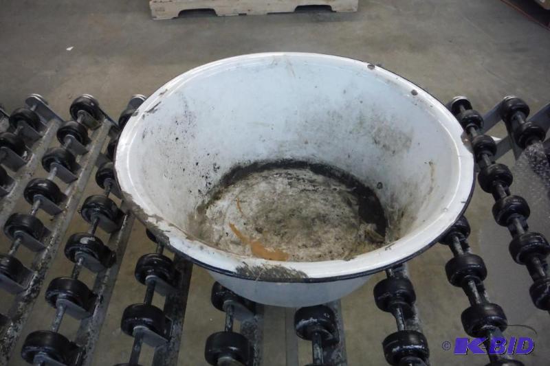 Vintage porch pan