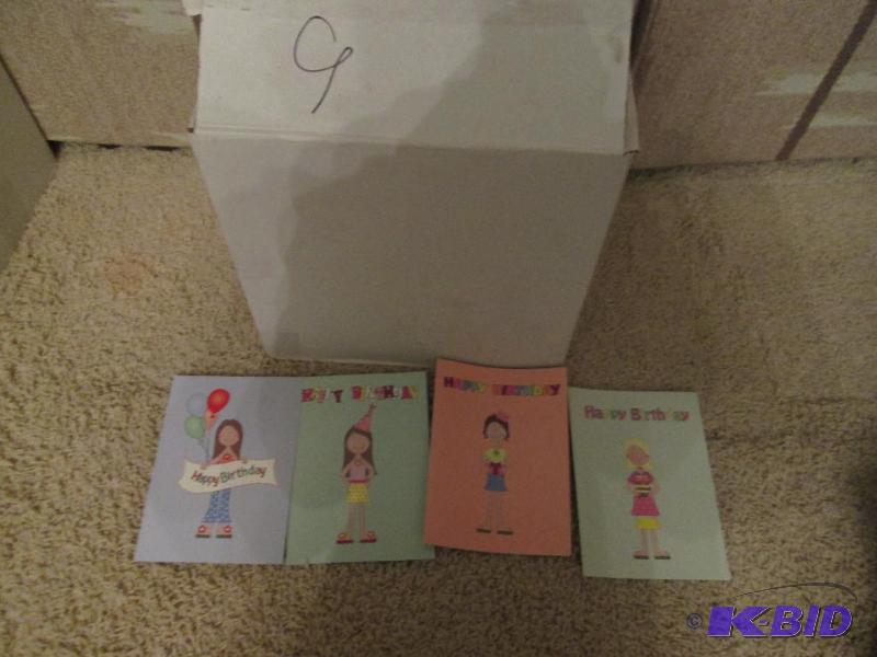 mixed lot of approxamately 900 greeting cards...