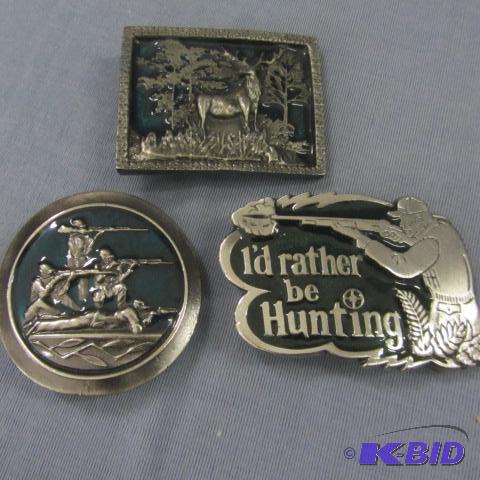lot 28 image: Enamel Hunting Buckles
