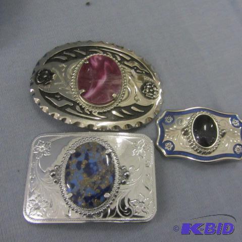 lot 48 image: Fancy with Natural Stones