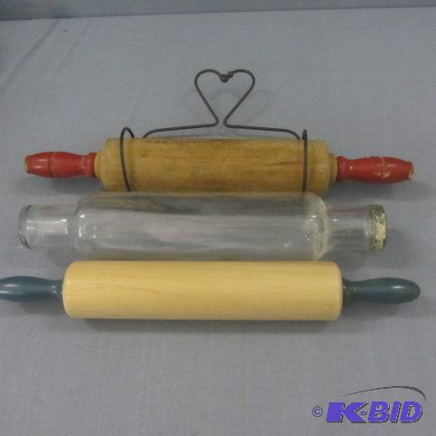 lot 70 image: Vintage Wood and Glass