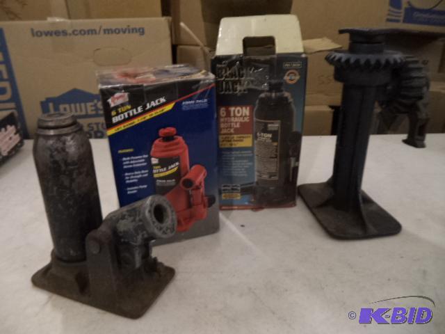 lot 106 image: Bottle and Screw Jacks
