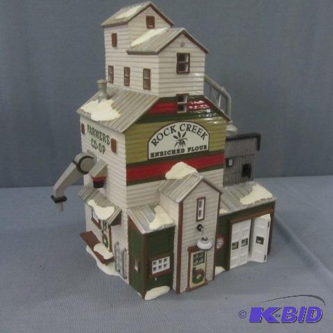 lot 138 image: Snow Village Building